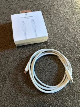 Apple 696563613513 Thunderbolt Cable 2.0 M - White Md861ll/a