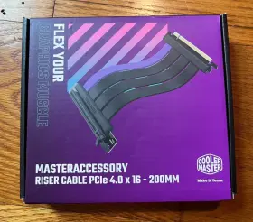 Cooler Master 719512123379 Masteraccessory Riser Cable Pcie 4.0 X16 - 200mm Never Used Cooler Master 719512123379 Masteraccessory Riser Cable Pcie 4.0 X16 - 200mm Never Used