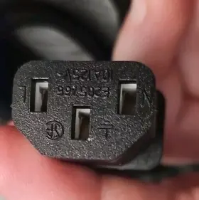 102802 Dell 211585 Set Of 4 3 Prong Dell/acer Computer Power Adapter