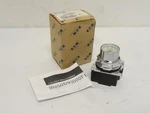 186052 New Box; Eaton 10250T471 Illuminated Push Button; 120VAC/DC; 3 Positio. Price: $36.84.